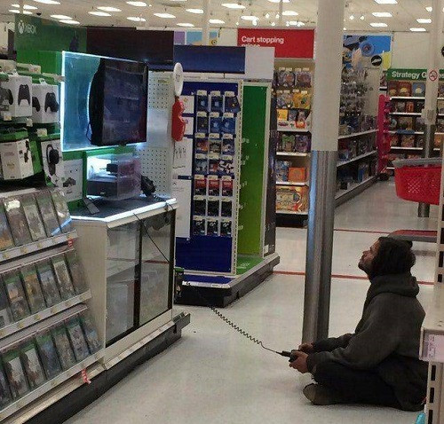 Vừa mát lại còn miễn phí.