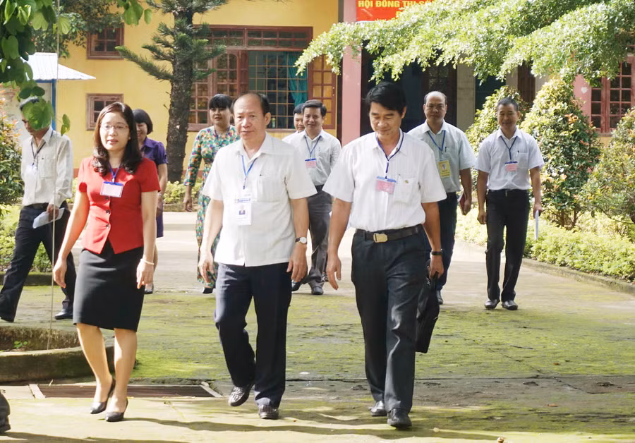 Đoàn Thanh tra Bộ GD&ĐT đến kiểm tra công tác thi tại điểm trường THPT Krông Ana – Đắk Lắk