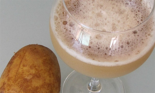 Ban co biet uong nuoc ep khoai tay co nhung loi ich khong ngo cho suc khoe?