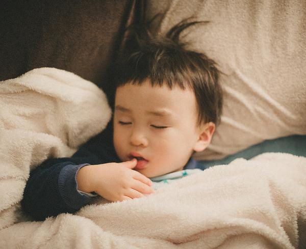 Từ vụ bé trai tử vong vì ngủ sau bữa trưa, 30 phút sau ăn đừng dại làm điều gì? - 4