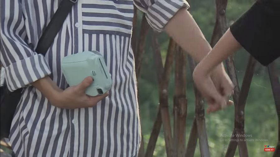 "Về nhà đi con" tập 84 Preview: Dương chủ động nắm tay Bảo.