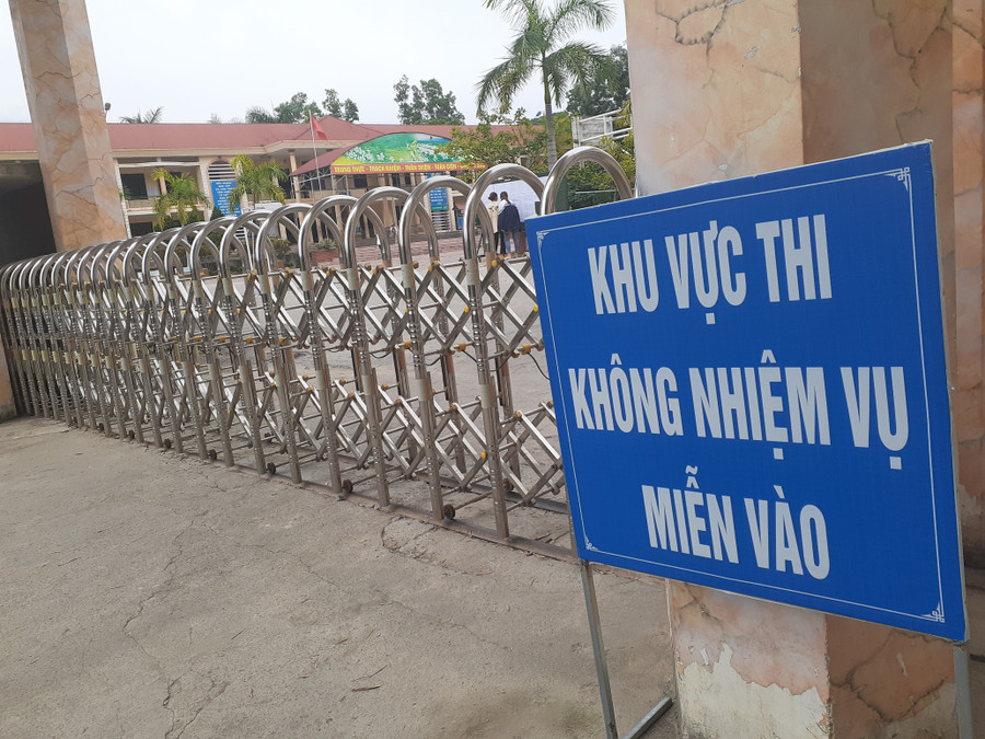 Cổng điểm thi Trường THPT Chuyên Lê Quý Đôn, TP Điện Biên Phủ, tỉnh Điện Biên. Cổng điểm thi Trường THPT Chuyên Lê Quý Đôn, TP Điện Biên Phủ, tỉnh Điện Biên.