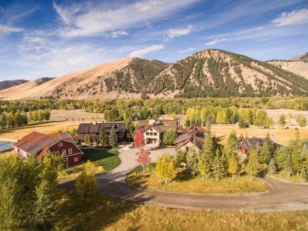 trai nghiem cuoc song vuong gia voi 10 dinh thu dat nhat hanh tinh - 11