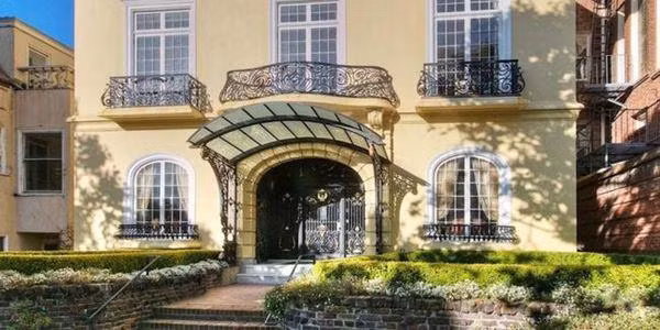 trai nghiem cuoc song vuong gia voi 10 dinh thu dat nhat hanh tinh - 9