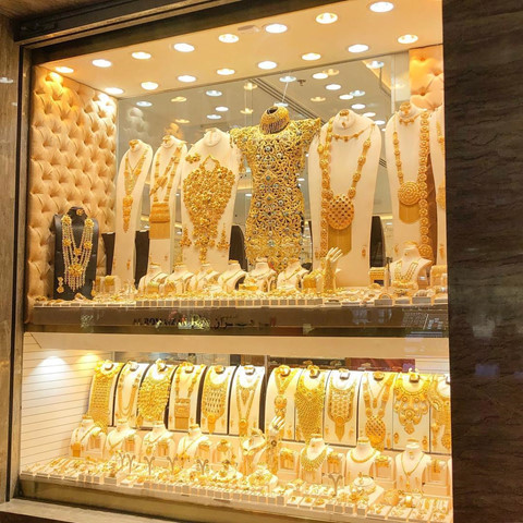 Ngam khu cho vang de biet Dubai giau den muc do nao hinh anh 9 