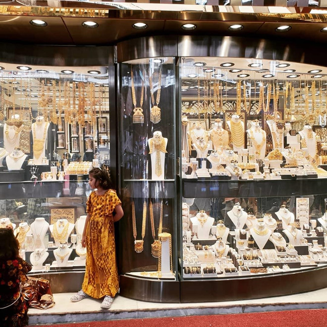 Ngam khu cho vang de biet Dubai giau den muc do nao hinh anh 3 