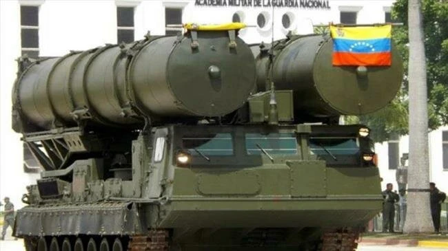 Hệ thống tên lửa S-300 trong cuộc diễu binh ở Venezuela hồi tháng 2.2019 