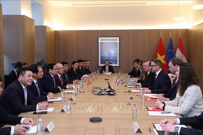 Thủ tướng Phạm Minh Chính hội đàm với Thủ tướng Luxembourg Xavier Bettel. Thủ tướng Phạm Minh Chính hội đàm với Thủ tướng Luxembourg Xavier Bettel.