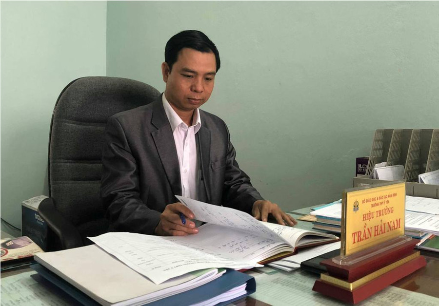 Thầy giáo Trần Hải Nam. Thầy giáo Trần Hải Nam.