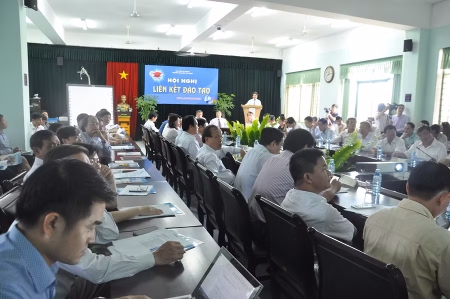 Các đại biểu tham dự Hội nghị