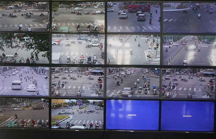 Thông qua hệ thống camera mọi vi phạm của phương tiện giao thông sẽ tự động được phát hiện Nhờ 143