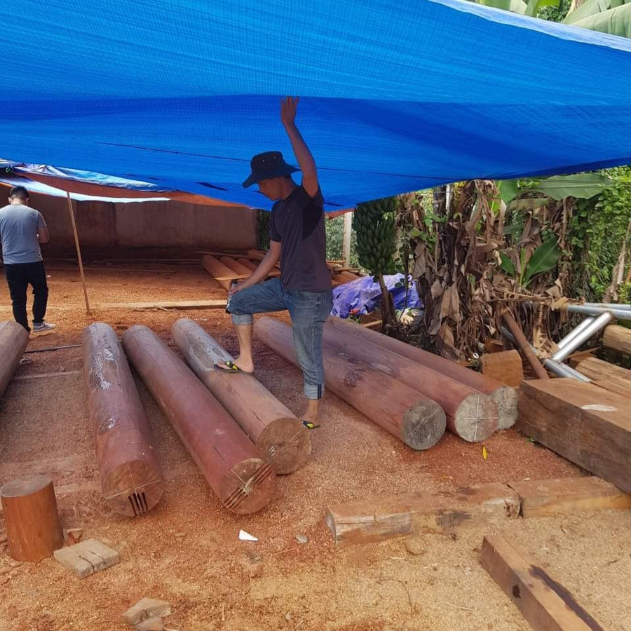 Số gỗ cơ quan chức năng phát hiện và thu giữ tại nhà dân.