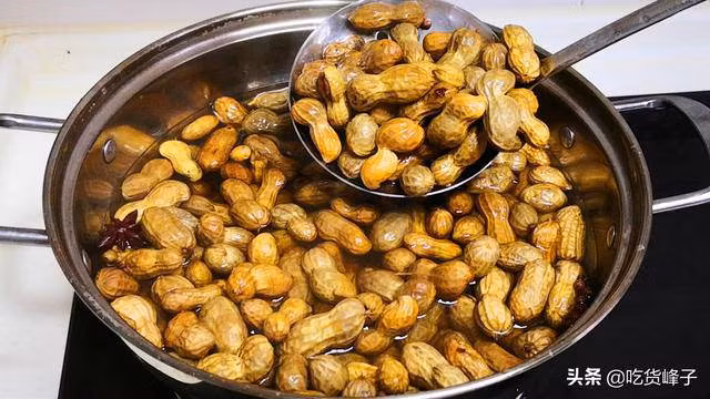 luoc lac khong nen cho muoi vao truc tiep, hay them buoc nay lac vua mem ngot lai thom - 6