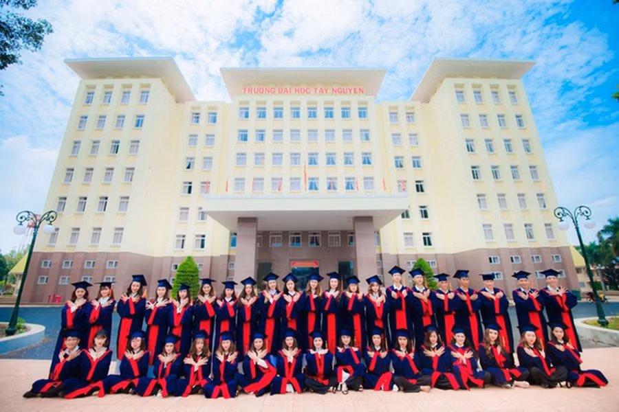 83,6% sinh viên Trường ĐH Tây Nguyên tìm được việc làm sau khi tốt nghiệp.