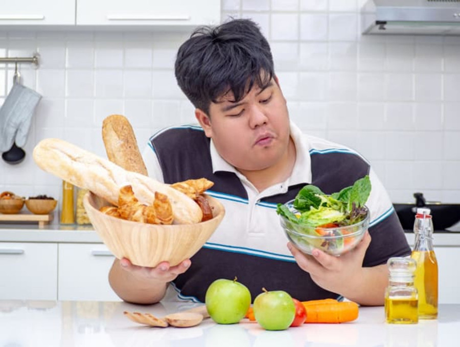 Các nhà nghiên cứu phát hiện những người ăn rau trước tiên có lượng insulin và lượng đường trong máu thấp hơn sau bữa ăn. (Ảnh: ITN)