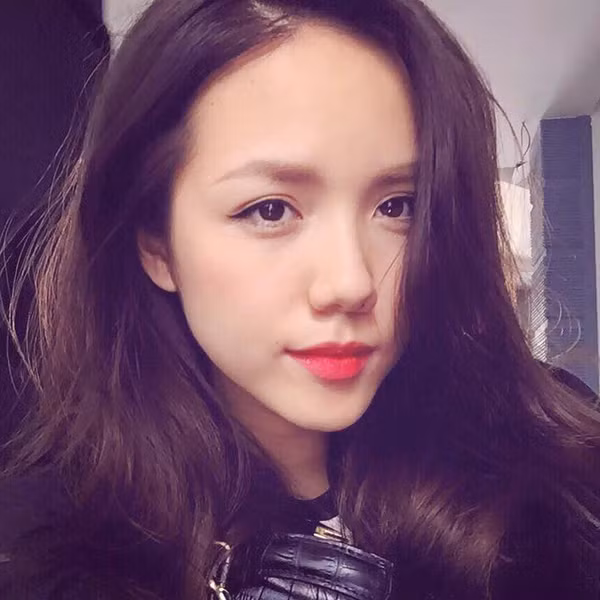 3 hot girl nhan sắc “vạn người mê” đất Sài Gòn ảnh 5