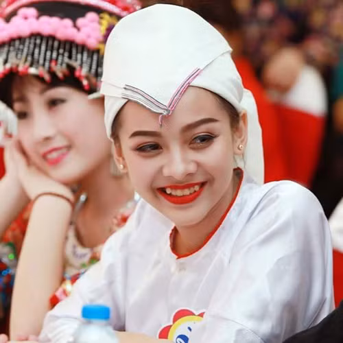  Lâm Oanh từng tham gia nhiều cuộc thi sắc đẹp 