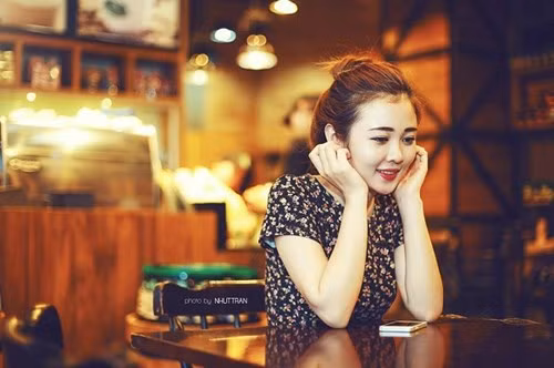 Là người tham gia và đồng sáng lập nên nhóm FAP TV từ những ngày đầu tiên, Thủy luôn thu hút được sự chú ý của giới trẻ bởi khả năng diễn xuất cùng gương mặt xinh đẹp, cuốn hút.