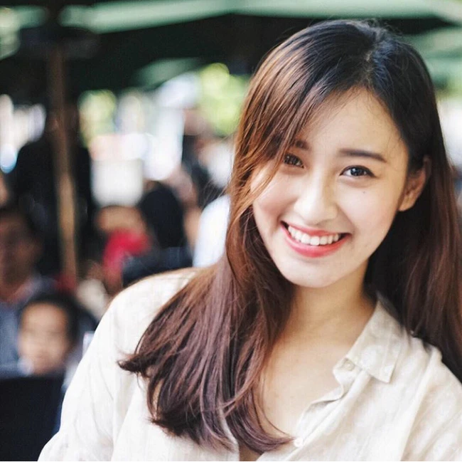 Nữ du học sinh Úc với nụ cười tỏa nắng khiến nhiều người “đổ gục“