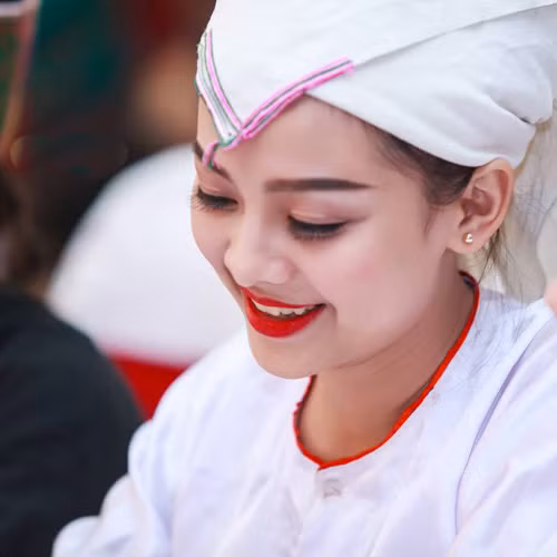  Nữ sinh xứ Nghệ trong cuộc thi Nét đẹp dân tộc thiểu số tỉnh Nghệ An 