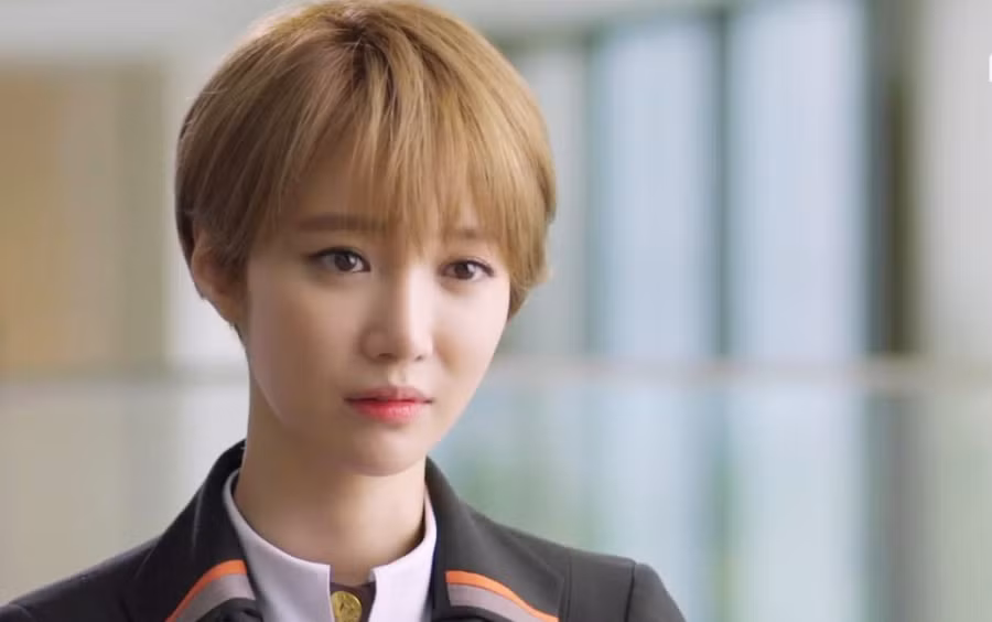 Go Jun Hee chính là người đã lăng xê mẫu tóc pixie này vô cùng thành công. Hãy nhìn xem trong kiểu tóc này có ai đoán được cô ấy đã 35 tuổi rồi?