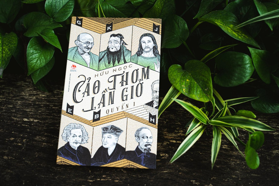 Bộ sách "Cảo thơm lần giở" kể những câu chuyện về cuộc đời và tư duy của 180 vị danh nhân thế giới. Ảnh: Phùng Hà. Bộ sách "Cảo thơm lần giở" kể những câu chuyện về cuộc đời và tư duy của 180 vị danh nhân thế giới. Ảnh: Phùng Hà.
