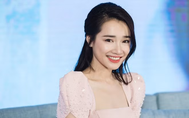 Bất ngờ con đường học vấn trái ngược của Trường Giang - Nhã Phương ảnh 6 Con đường học vấn của Trường Giang - Nhã Phương: Kẻ hết thi rớt lại bị đuổi học, người đi thi nhầm lại đậu top khoa-6