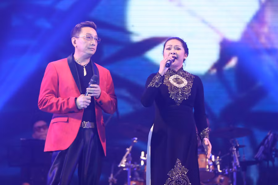 Cặp song ca Trường Vũ và Như Quỳnh vẫn "ngọt ngào như ngày nào"