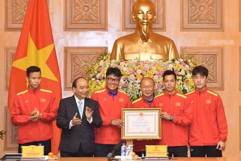 Thủ tướng: Đội tuyển đã thể hiện ý chí kiên cường