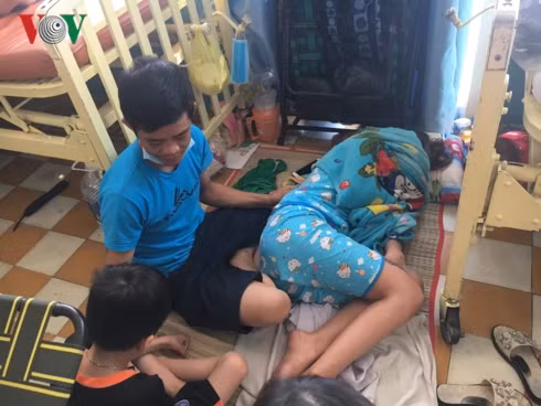 benh vien tphcm qua tai vi benh nhan mac soi o at nhap vien hinh 1