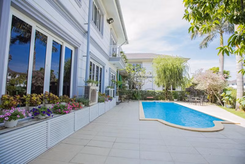 Choáng với biệt thự khủng của ca sĩ Hồ Quỳnh Hương