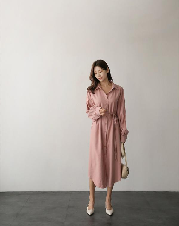 3 mẫu váy xinh xắn hứa hẹn được chị em săn lùng mùa hè này ảnh 7 mua-nang-nong-do-bo-chi-em-chang-ai-bao-ai-thi-nhau-trieu-hoi-3-kieu-vay-lien-nay-uptownholic_023001000418_05ops_05-1554090649-386-width600height757