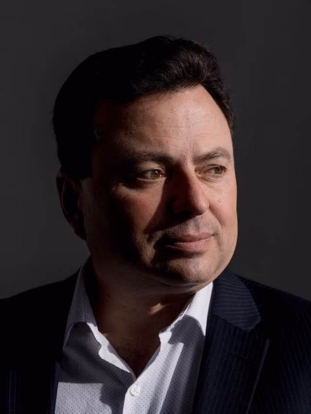 Như tiểu thuyết trọn bộ: FBI đã giăng bẫy Huawei sau khi người Trung Quốc cố gắng lấy trộm công nghệ kính kim cương của Mỹ như thế nào? - Ảnh 4.