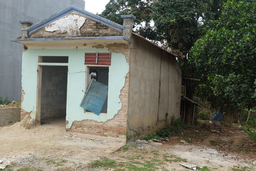 Nữ sinh giao gà bị sát hại từng bị giam trong ngôi nhà hoang?