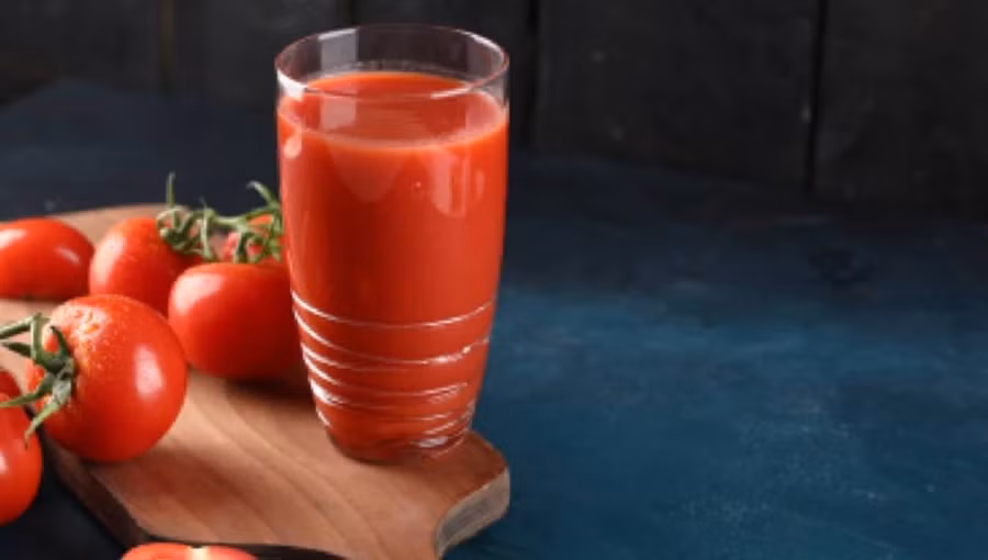 Một trong những lợi ích lớn nhất của nước ép cà chua chính là nguồn protein tự nhiên mà nó cung cấp cho cơ thể. (Ảnh: ITN) 