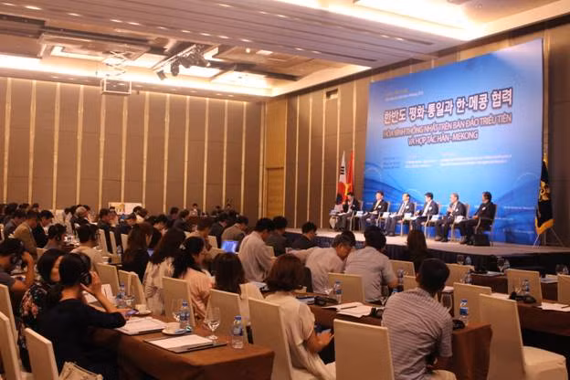 Toàn cảnh hội thảo