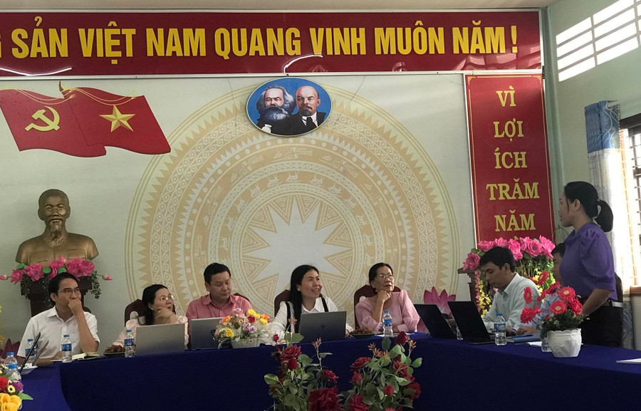 Đoàn làm việc nghe các đơn vị báo cáo tình hình tại cơ sở