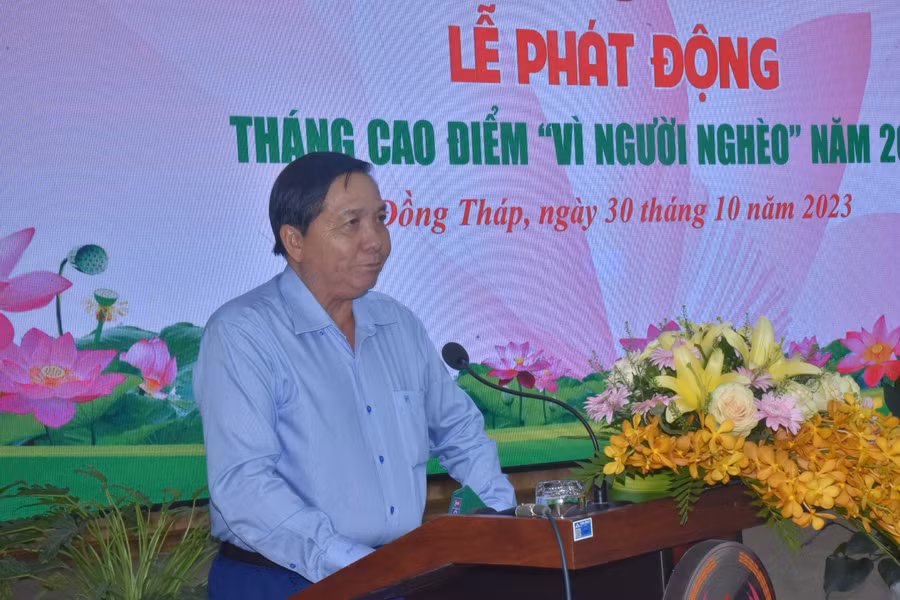 Ông Lê Thành Công, Chủ tịch Uỷ ban MTTQ Việt Nam tỉnh phát biểu tại lễ phát động.