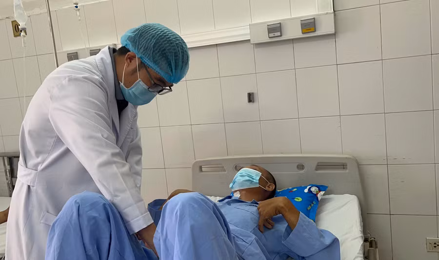 Bệnh nhân phục hồi tốt, tiếp tục được theo dõi và điều trị tiếp tại bệnh viện