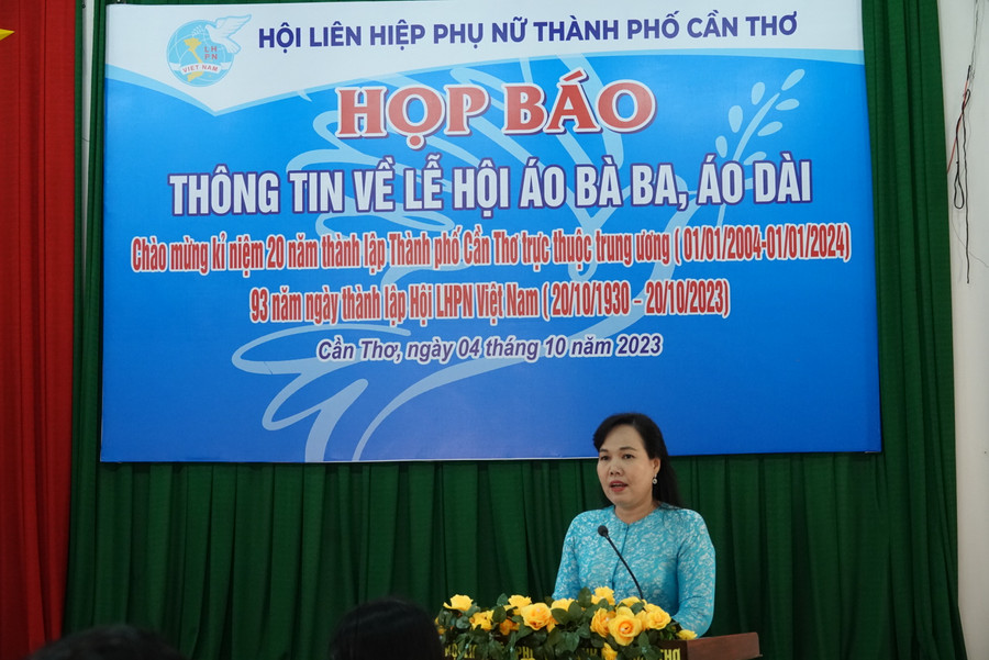 Bà Võ Kim Thoa, Chủ tịch Hội Liên hiệp Phụ nữ TP Cần Thơ thông tin lễ hội.