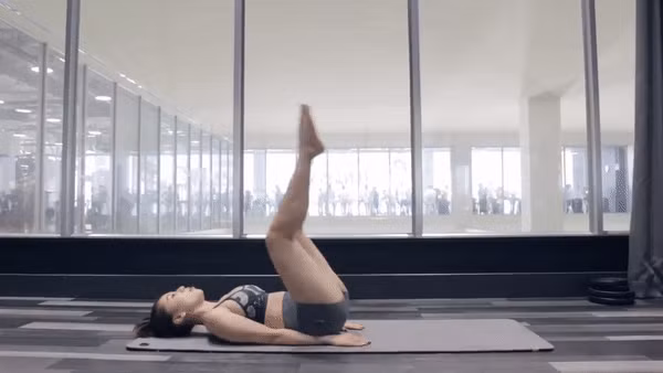 Bụng dưới phẳng lì tuyệt đối nhờ tập đúng bài tập bụng dưới chuyên sâu của HLV như thế này - Ảnh 6.