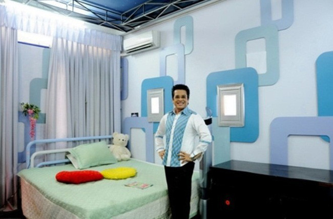 Choáng với nhà vợ chồng trùm Thúy Nga Paris: Hơn 10.000m2, bồn tắm lộ thiên, ảnh treo từ nhà ra vườn - Ảnh 6. Choáng với nhà vợ chồng trùm Thúy Nga Paris: Hơn 10.000m2, bồn tắm lộ thiên, ảnh treo từ nhà ra vườn - Ảnh 6.
