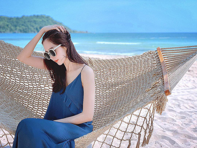 Học ngay 10 kiểu pose dáng này để dành đi biển, chắc chắn bạn sẽ có những tấm ảnh cực xịn - Ảnh 21. Học ngay 10 kiểu pose dáng này để dành đi biển, chắc chắn bạn sẽ có những tấm ảnh cực xịn - Ảnh 21.