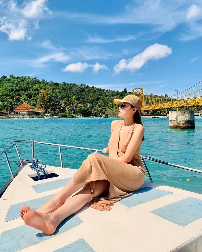 Học ngay 10 kiểu pose dáng này để dành đi biển, chắc chắn bạn sẽ có những tấm ảnh cực xịn - Ảnh 31.