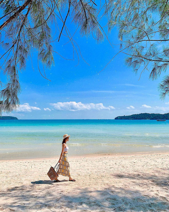 Học ngay 10 kiểu pose dáng này để dành đi biển, chắc chắn bạn sẽ có những tấm ảnh cực xịn - Ảnh 24. Học ngay 10 kiểu pose dáng này để dành đi biển, chắc chắn bạn sẽ có những tấm ảnh cực xịn - Ảnh 24.