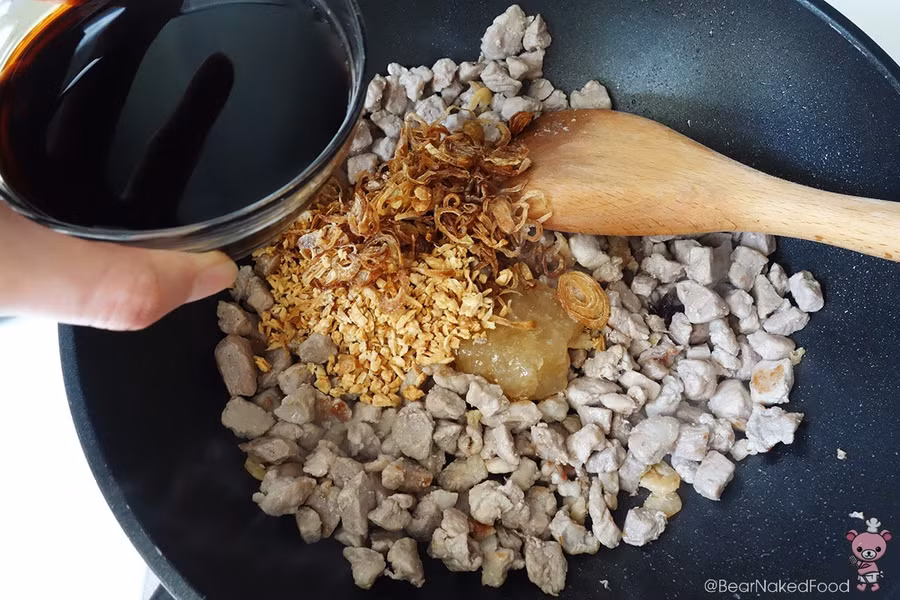 Bí quyết để làm món thịt heo kho trứng tuyệt ngon ảnh 5