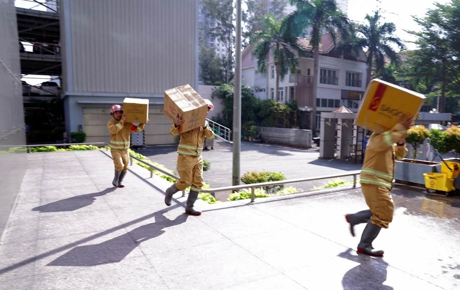 Bảo vệ tài sản của tòa nhà trong đám cháy.