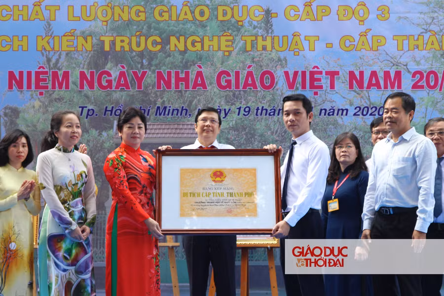 Trường THPT Lê Quý Đôn được công nhận là di tích lịch sử - văn hóa cấp Thành phố.