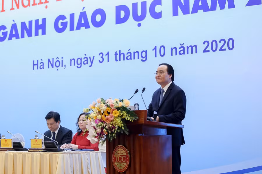 Bộ trưởng Phùng Xuân Nhạ: Tạo điều kiện tốt nhất để GV phát triển nghề nghiệp ảnh 3