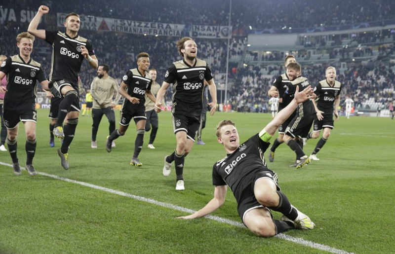 Matthijs de Ligt và thế hệ trẻ đầy tài năng của Ajax là hiện tượng ở Champions League mùa này Matthijs de Ligt và thế hệ trẻ đầy tài năng của Ajax là hiện tượng ở Champions League mùa này